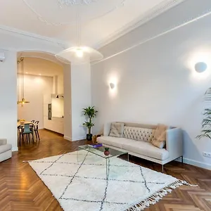  Apartment Basilica