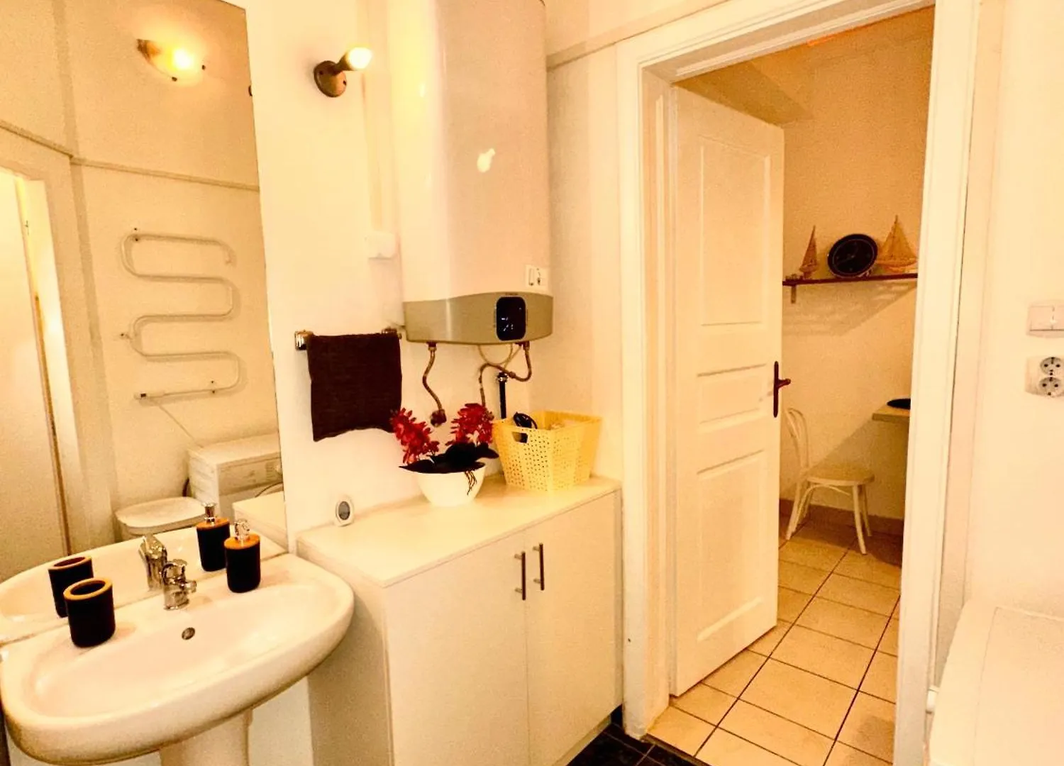 Semmelweis Lodge Budapest Apartment